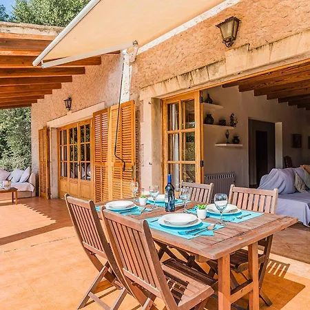Manyani Villa *
