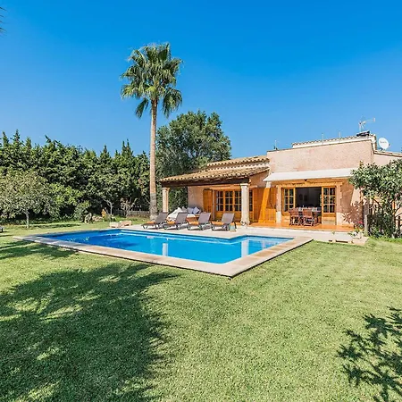 Manyani Villa